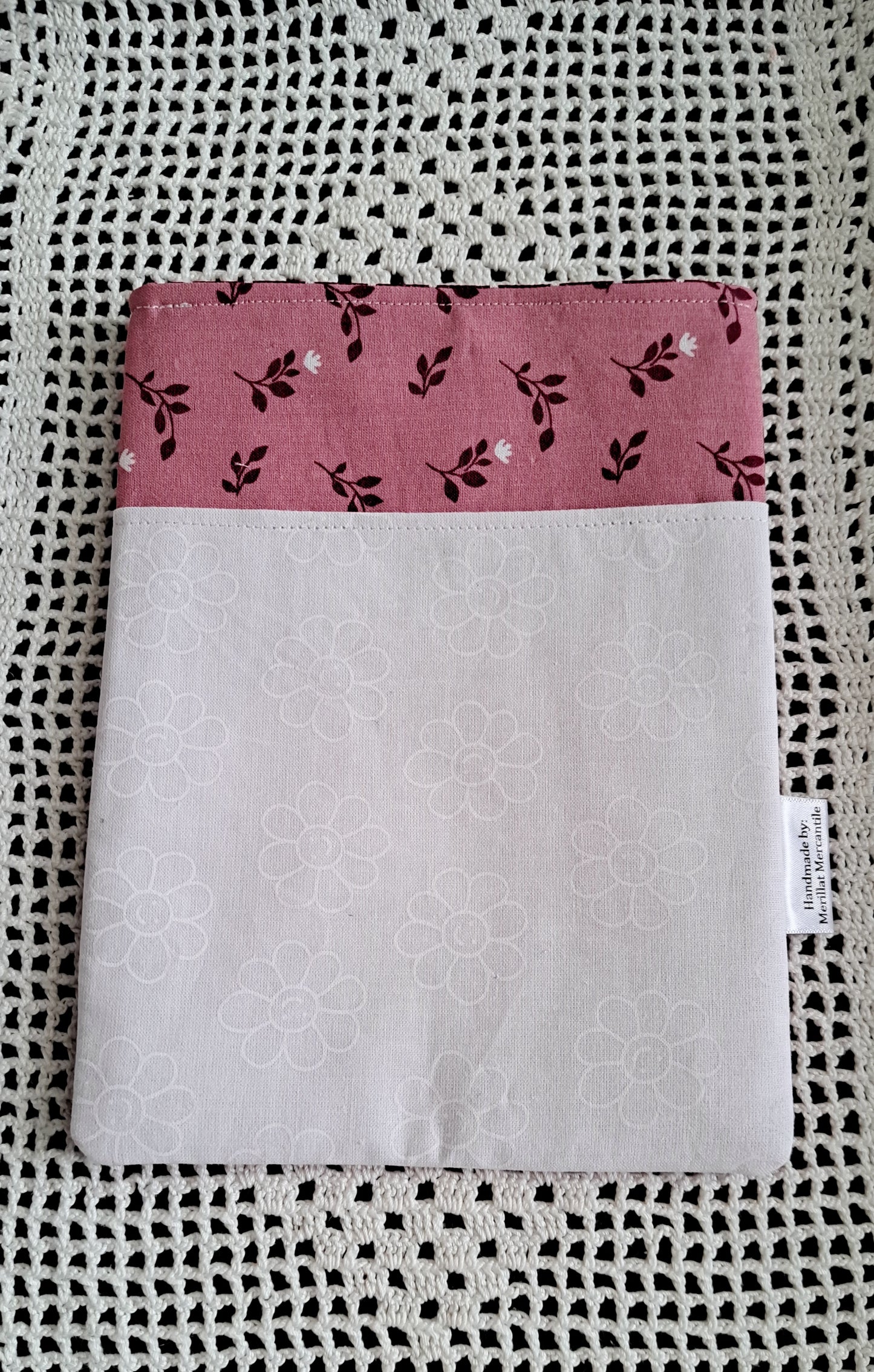 Kindle-Book-Tablet Sleeve Rose and Daisy with Dots