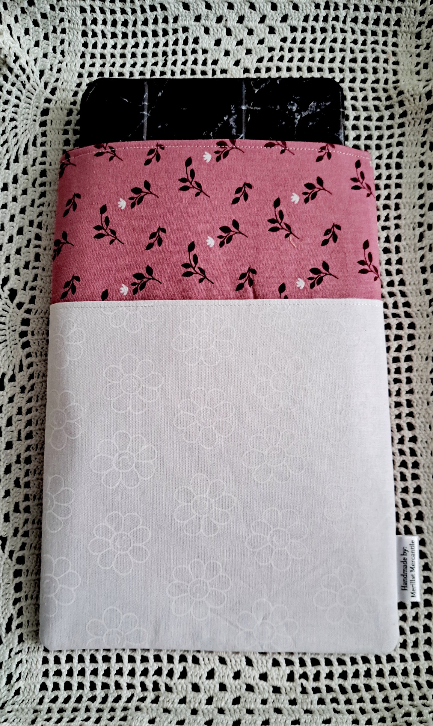 Kindle-Book-Tablet Sleeve Rose, Daisy & Dots