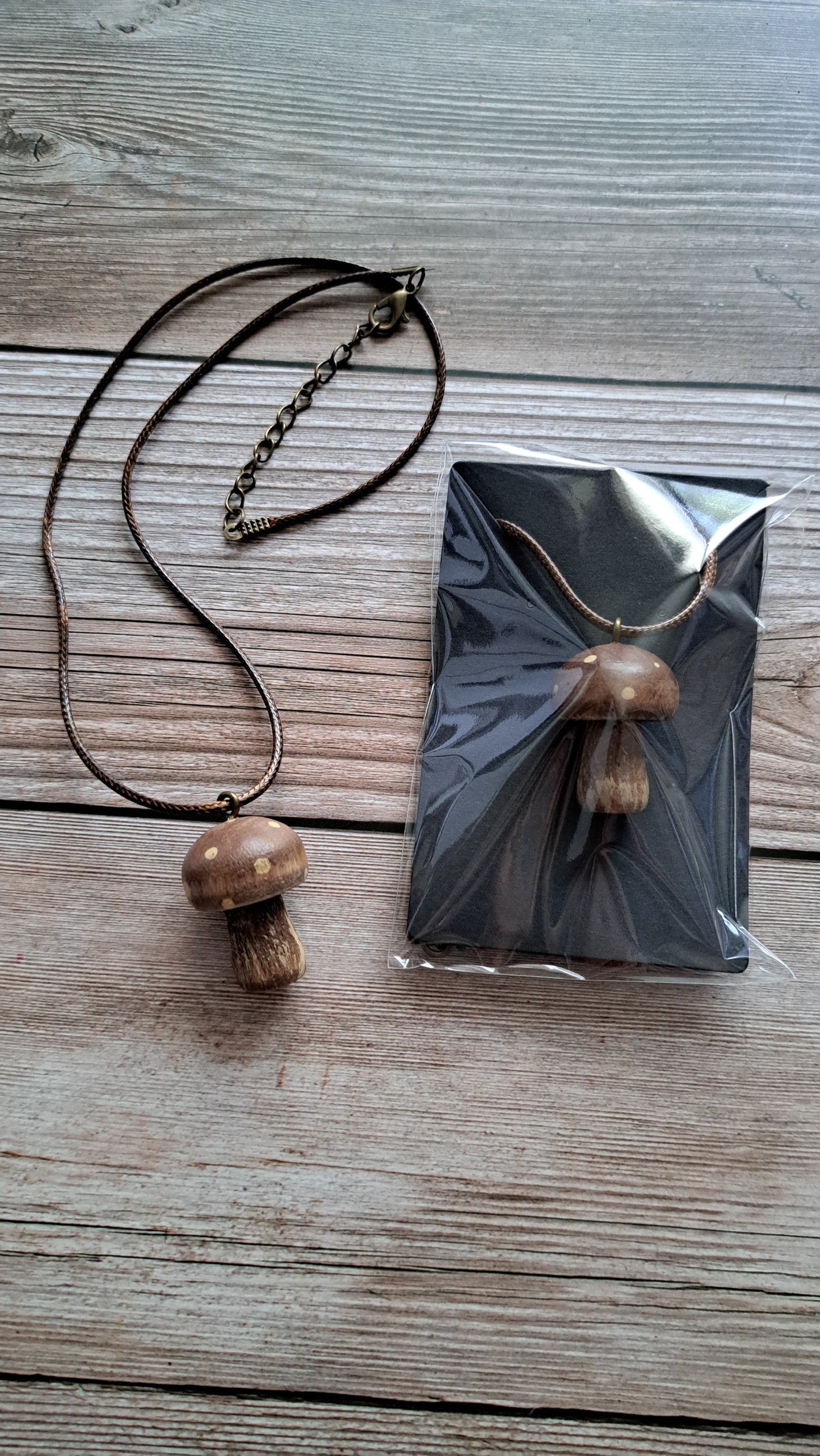 Hand Painted Mushroom Necklace (brown)