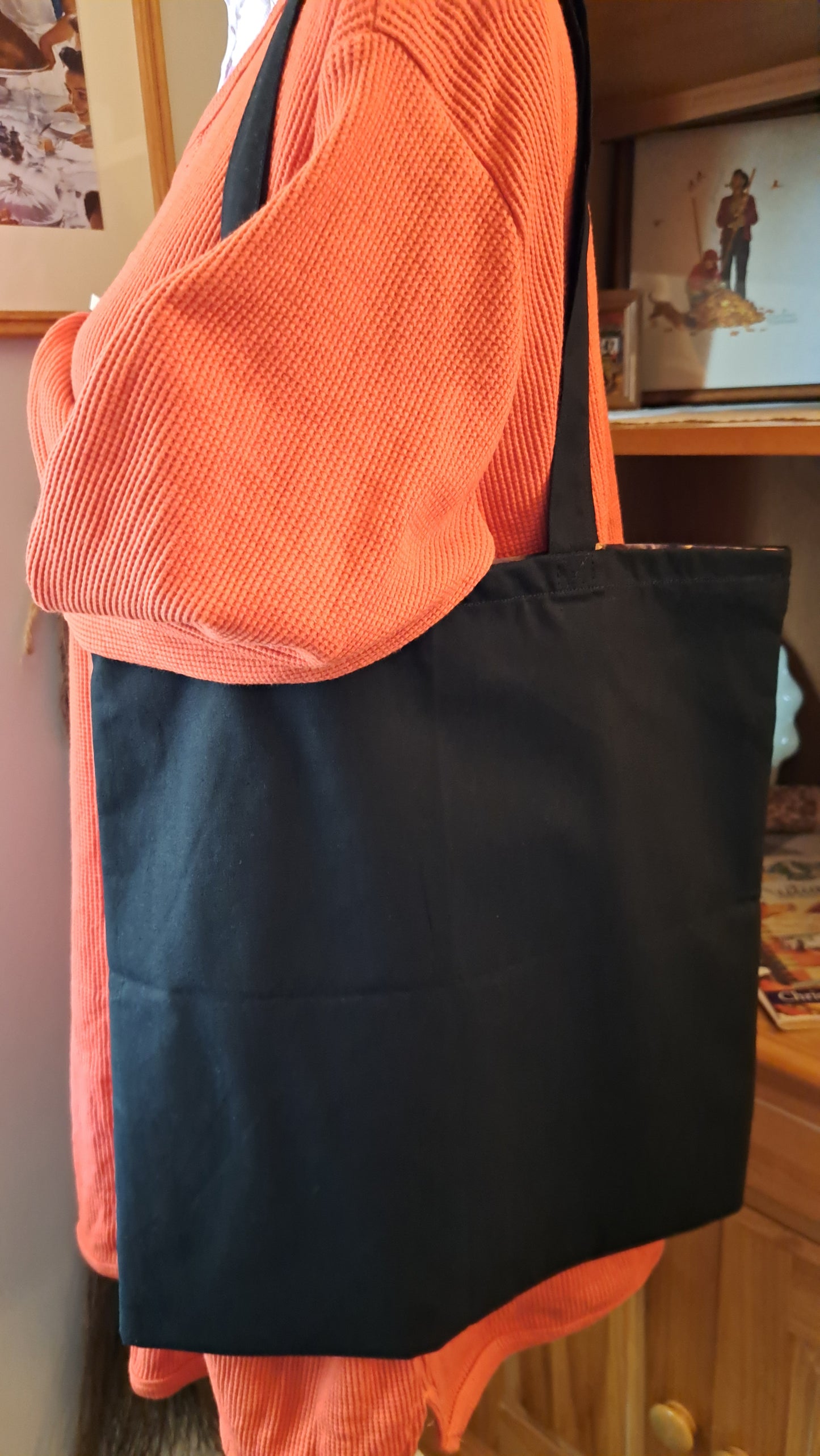 Autumn Multi Leaf lined Black Bag