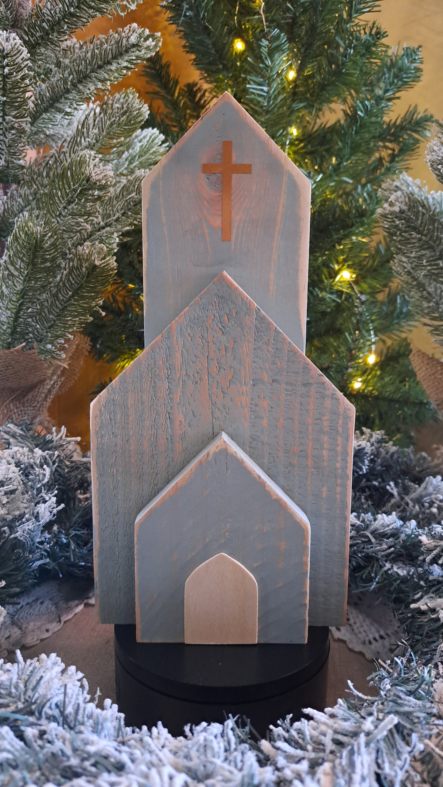 Cottage Reclaimed Pine Wood Weathered Church (patina green)