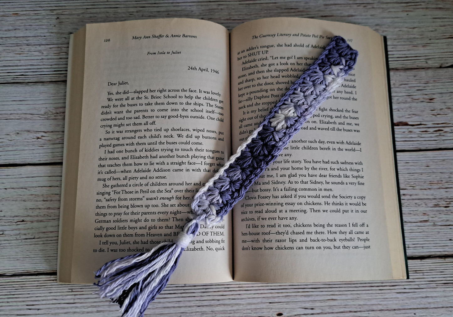 Crochet Grape Cream Bookmark