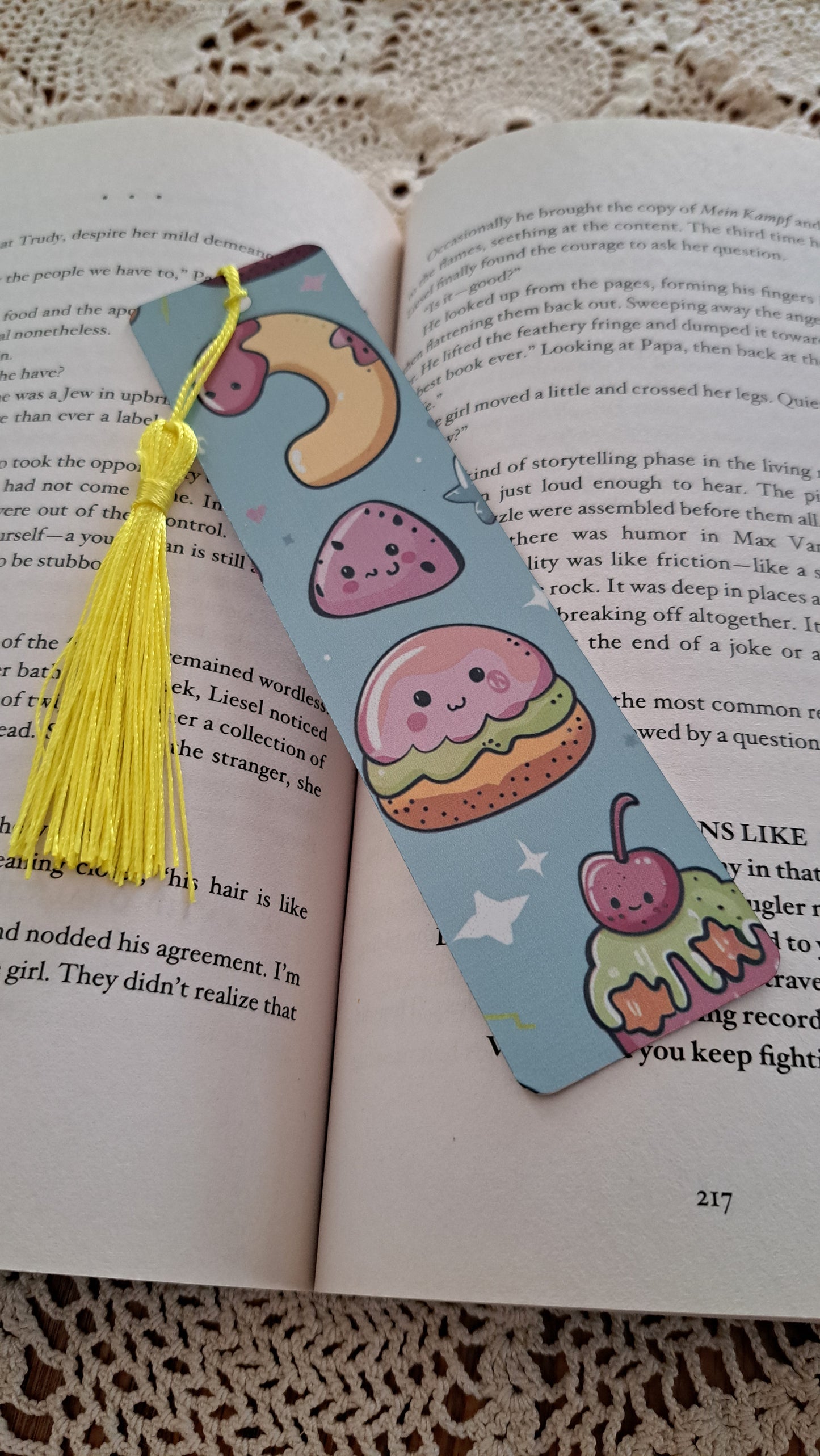 Metal Kawaii Bookmark With Neon Yellow Tassel