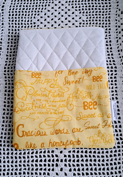 Kindle-Book-Tablet Sleeve White Quilt and Honey Bee
