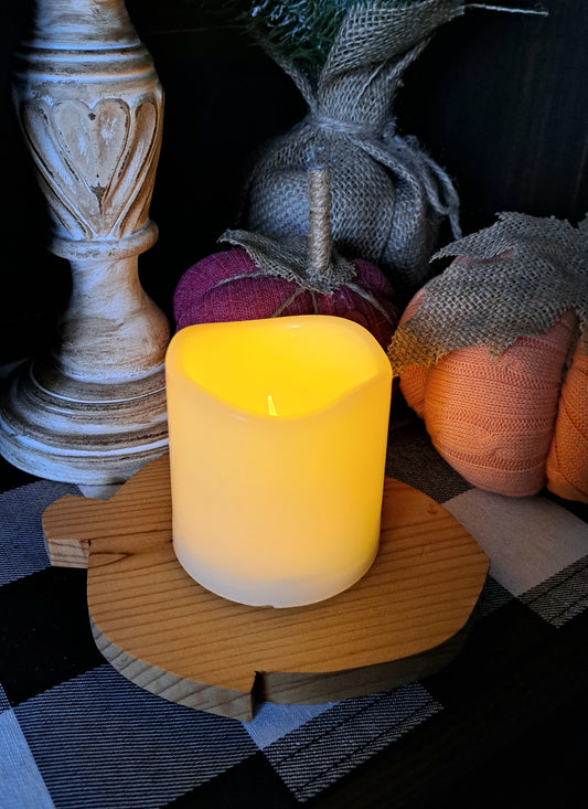 Reclaimed Cedar Wood Acorn