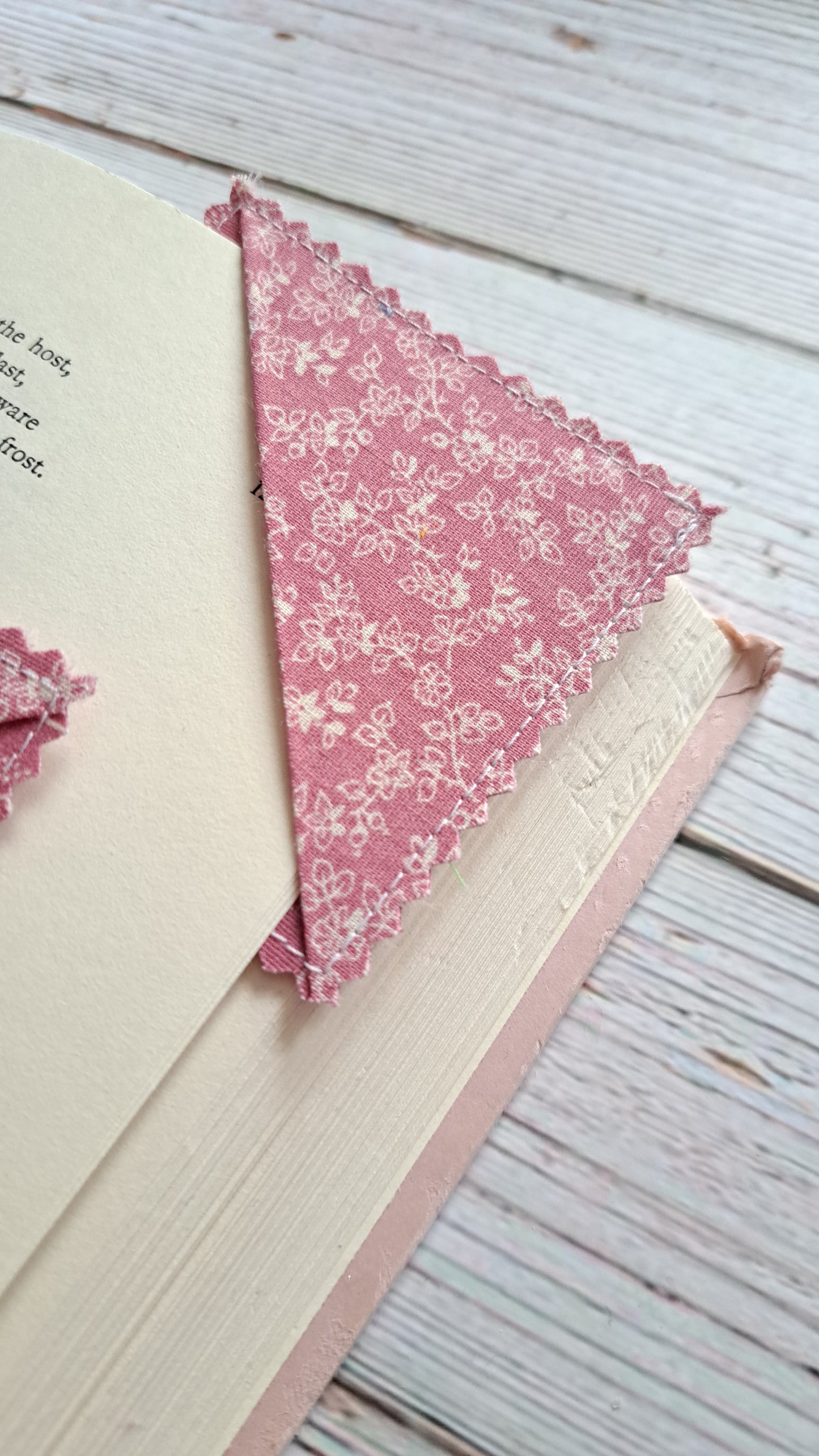 Mauve and White Floral Fabric Corner Bookmark