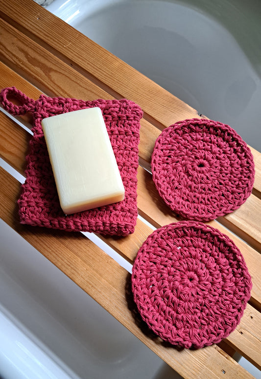 Soap Saver & Facial Scrubbies (Country Red)