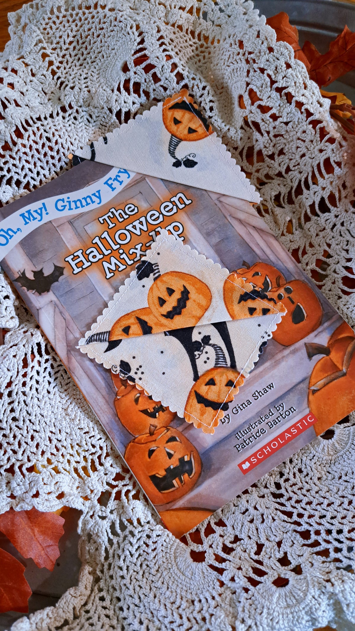 Jack-O-Lantern and Black Cats Cotton Fabric Corner Bookmark
