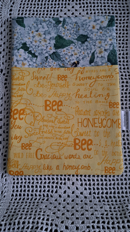 Kindle-Book-Tablet Sleeve Honey & Floral Bees with Daisies