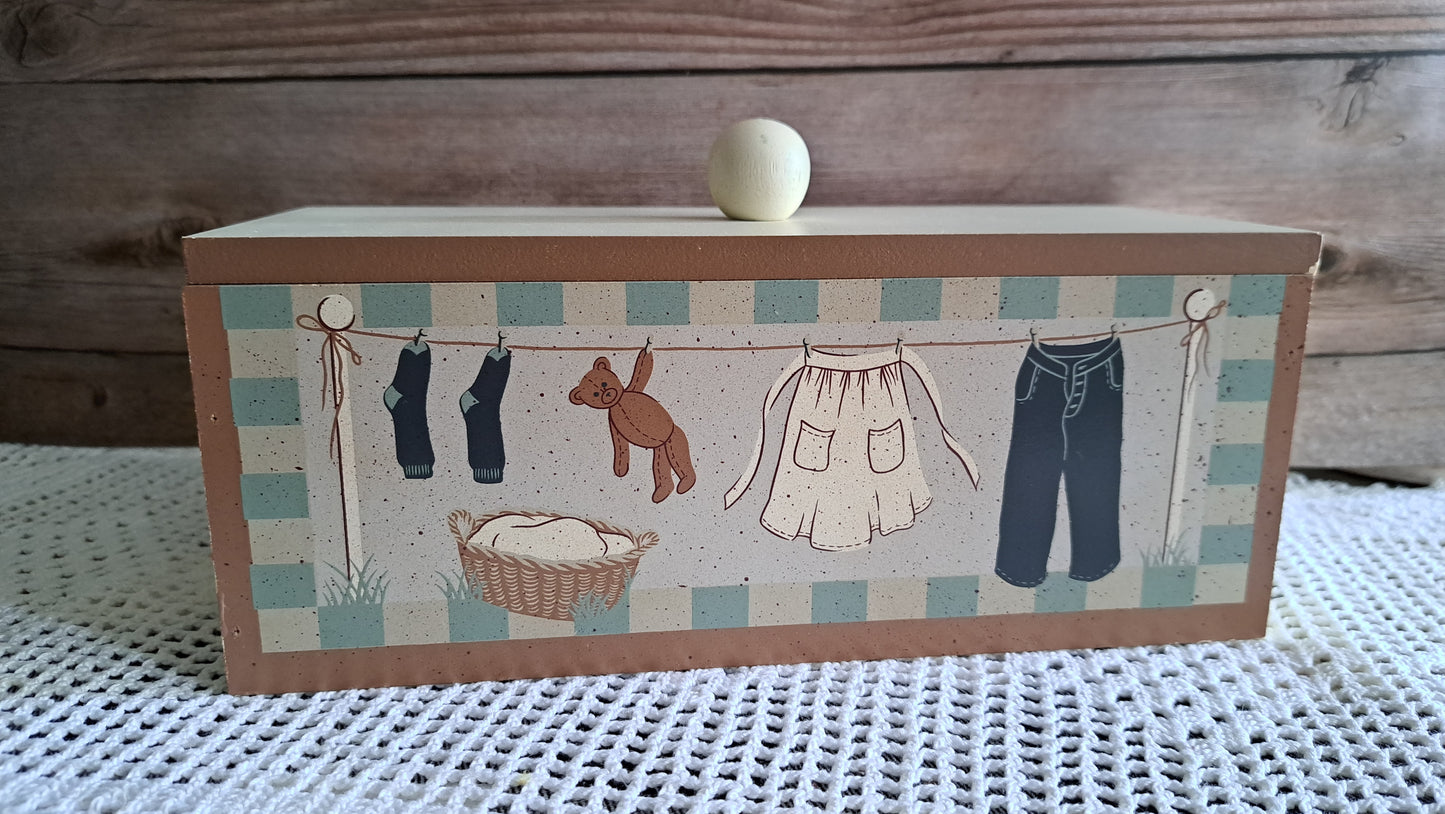 Wooden Clothes Line Dryer Sheet Box with Lid