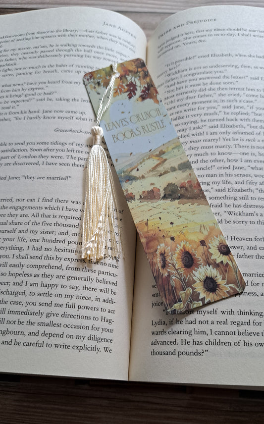 Leaves Crunch Books Rustle Pager Marker (cream)